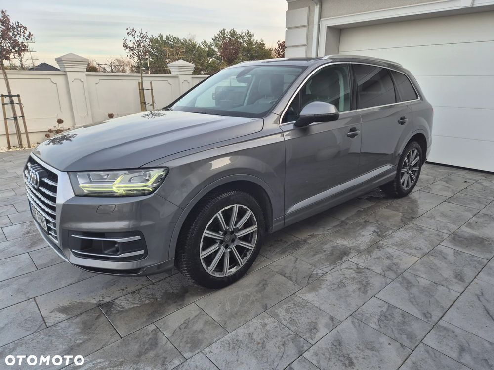 Audi Q7 - 1