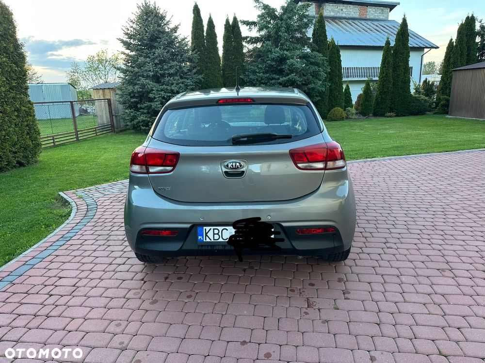 Kia Rio 1.2 L - 19