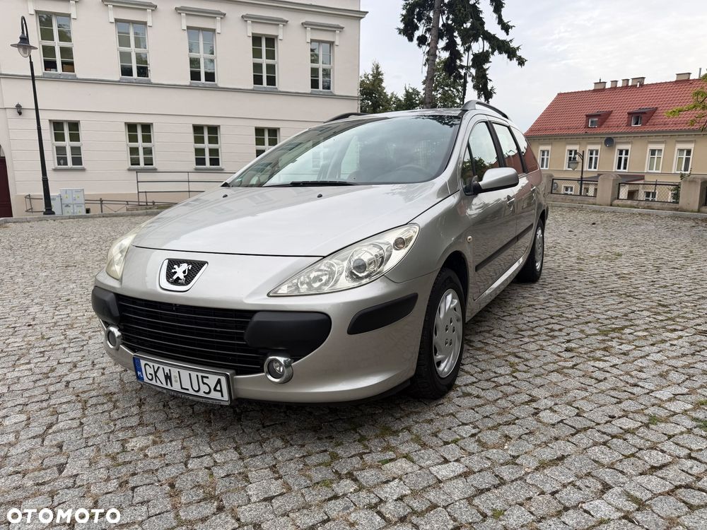 Peugeot 307 1.6 XT Premium - 1