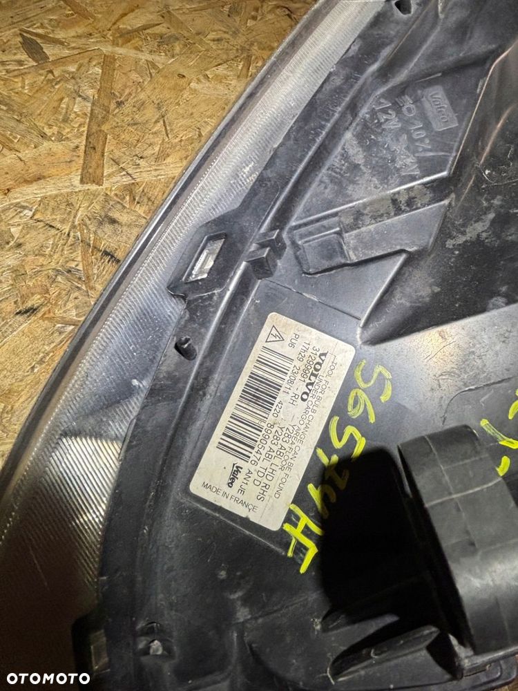 VOLVO S60 V60 PRAWA LAMPA 31299991 XENON PRAWY - 7