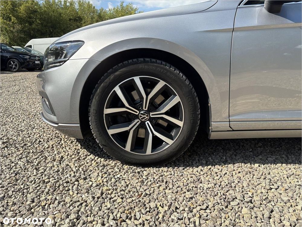 Volkswagen Passat Variant 2.0 TDI EVO Business DSG - 17