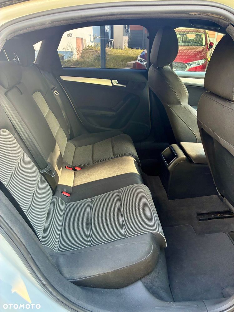 Audi A4 Limousine - 9