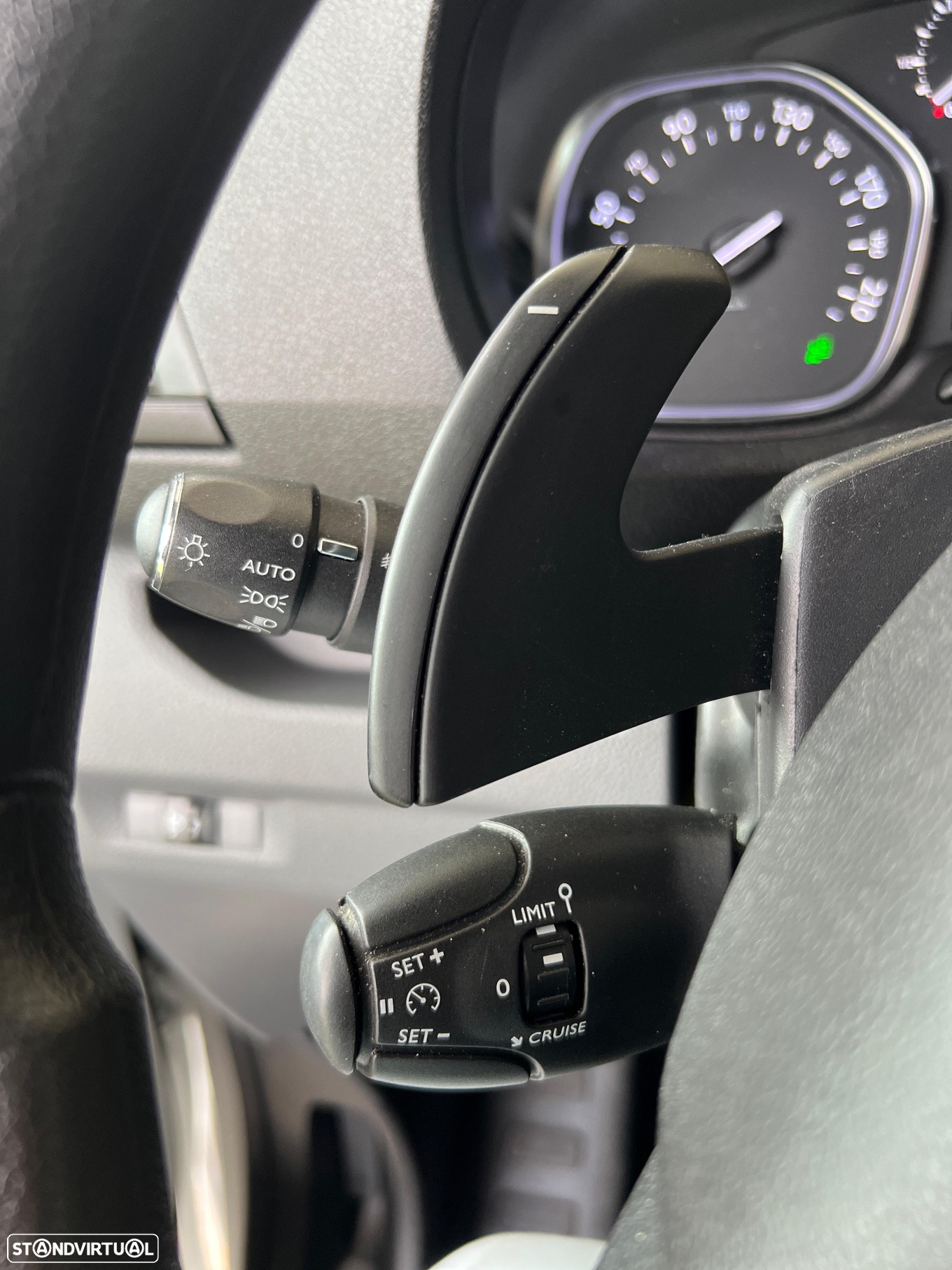 Peugeot Expert - 8