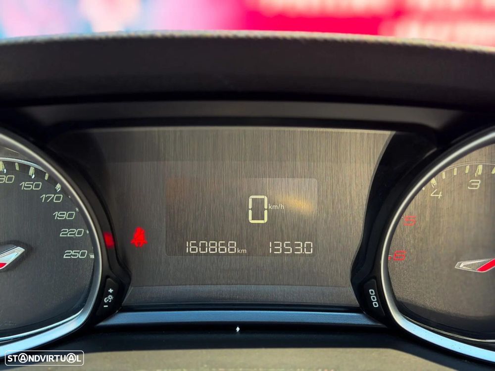 Peugeot 308 1.6 e-HDi Active J17 - 17