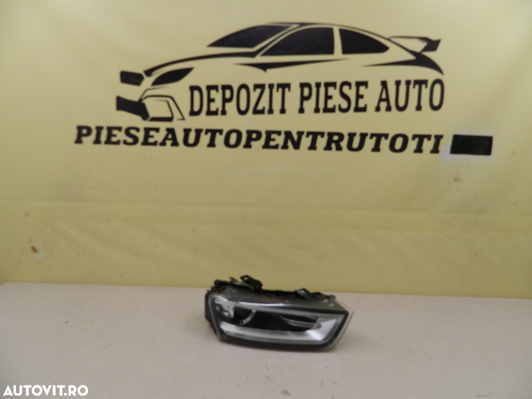 Far dreapta Audi Q3 Xenon,  2011, 2012, 2013, 2014, 2015, cod origine 8U0941044. - 1