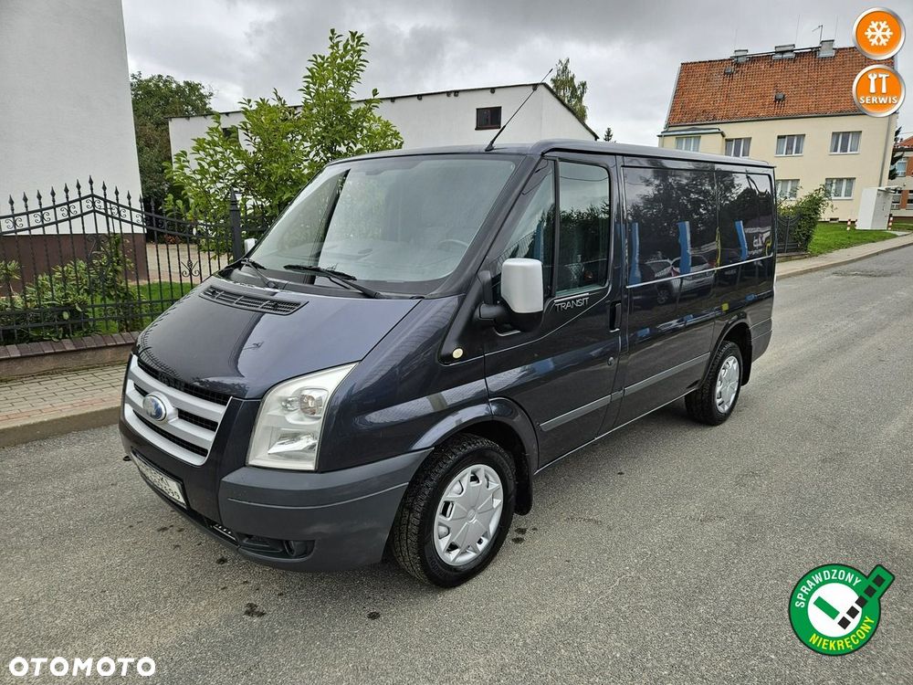 Ford Transit - 1