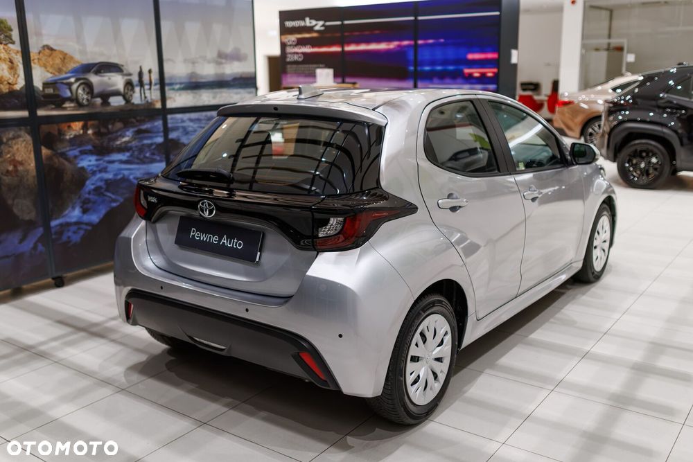 Toyota Yaris - 22