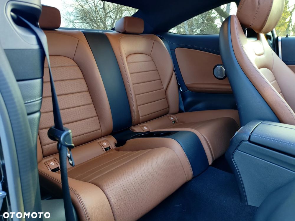 Mercedes-Benz Klasa C 300 d 9G-TRONIC AMG Line - 7