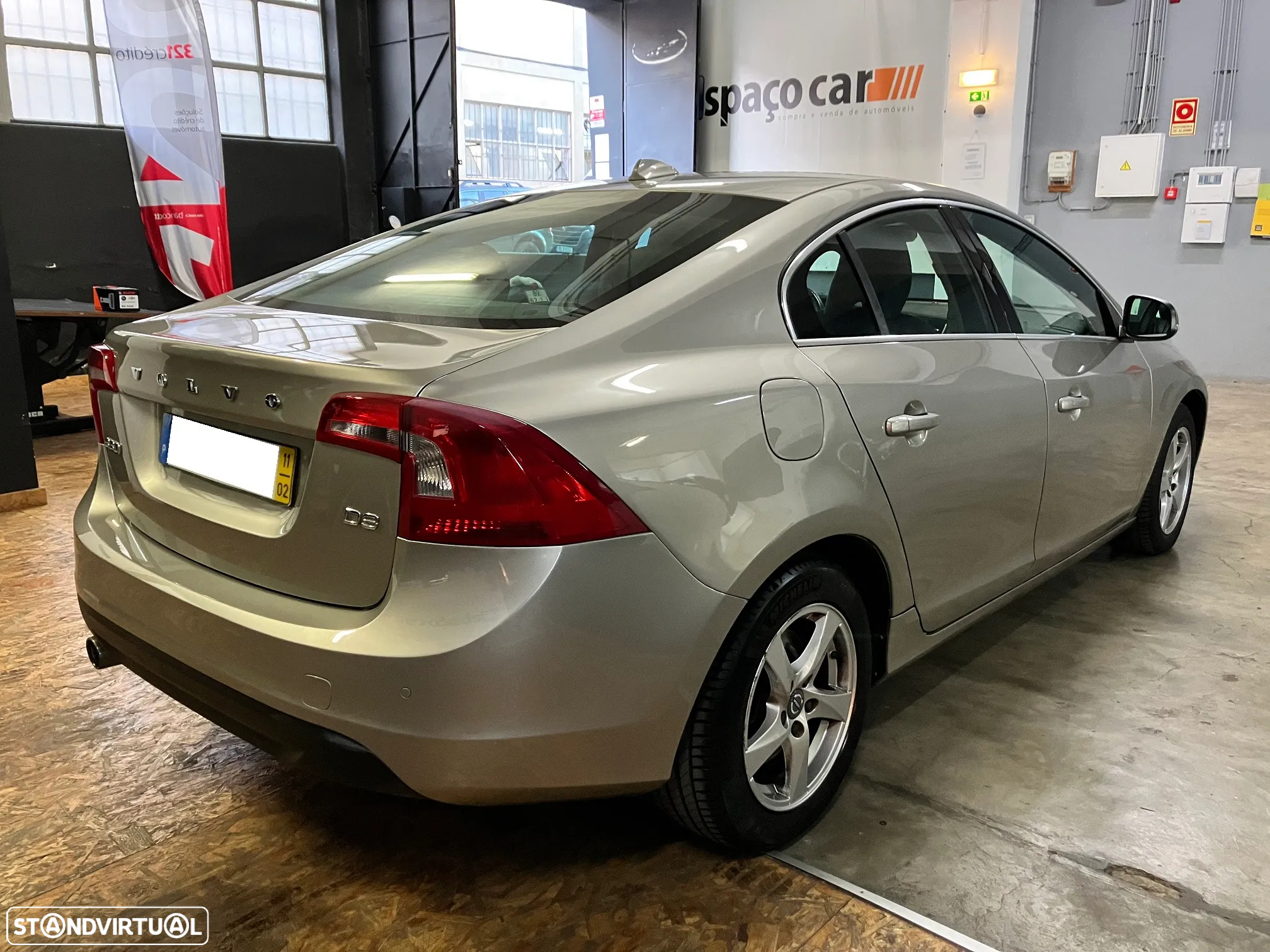 Volvo S60 2.0 D3 Summum - 4
