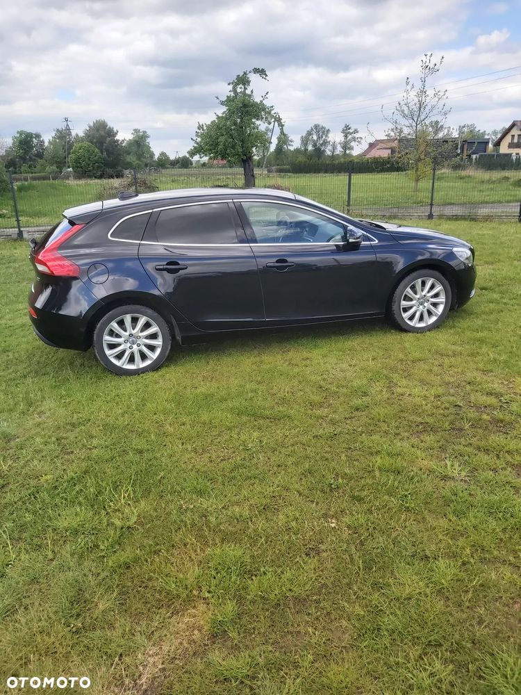 Volvo V40 D2 Summum - 10