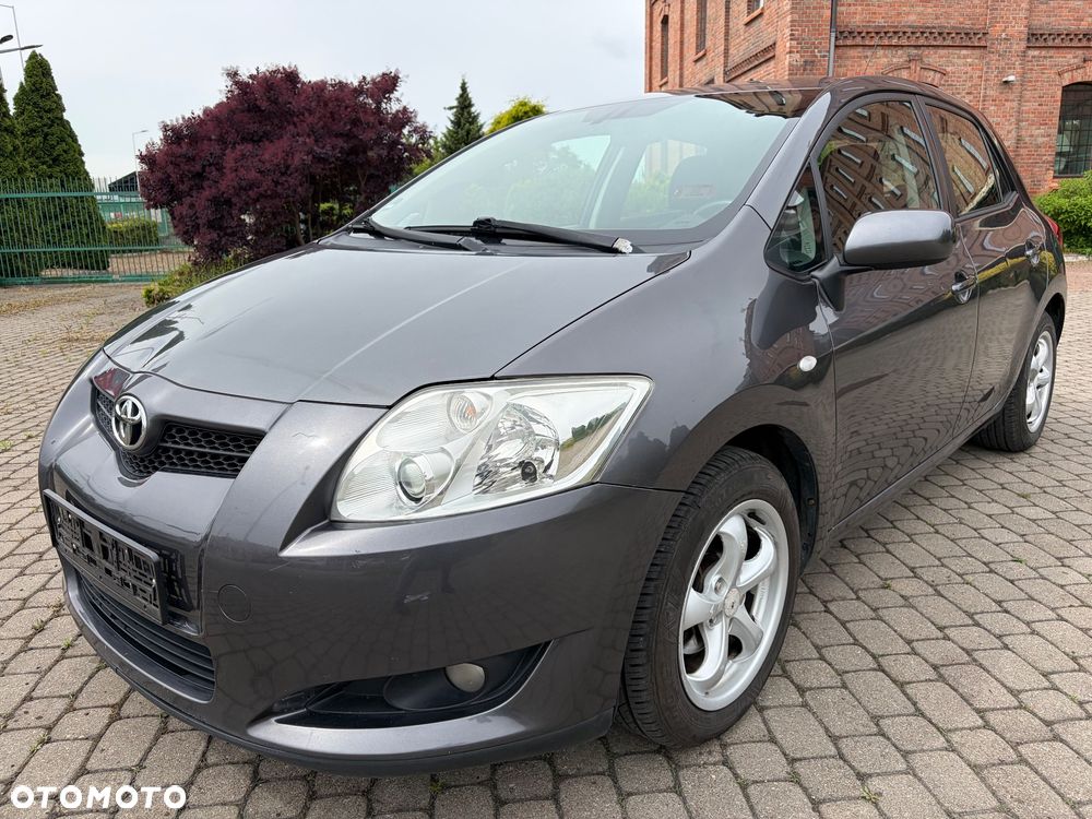 Toyota Auris 1.6 VVT-i Terra Start - 11