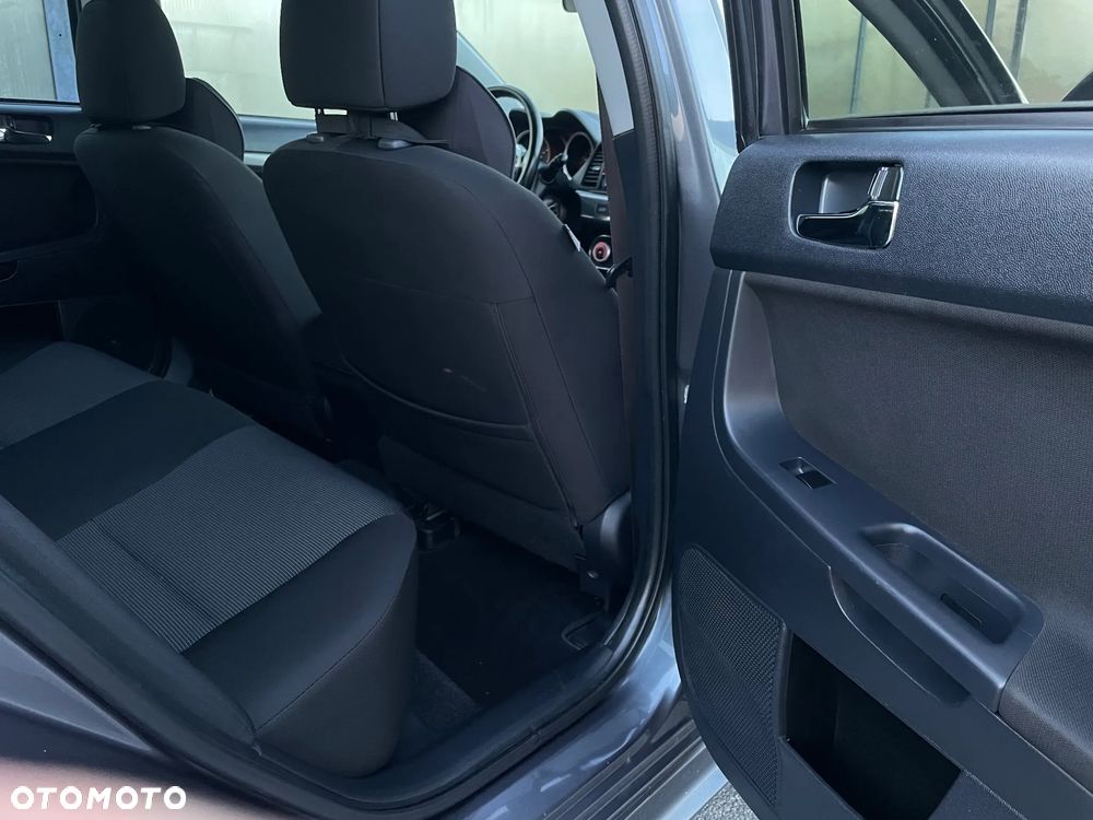 Mitsubishi Lancer 1.8 Intense - 23