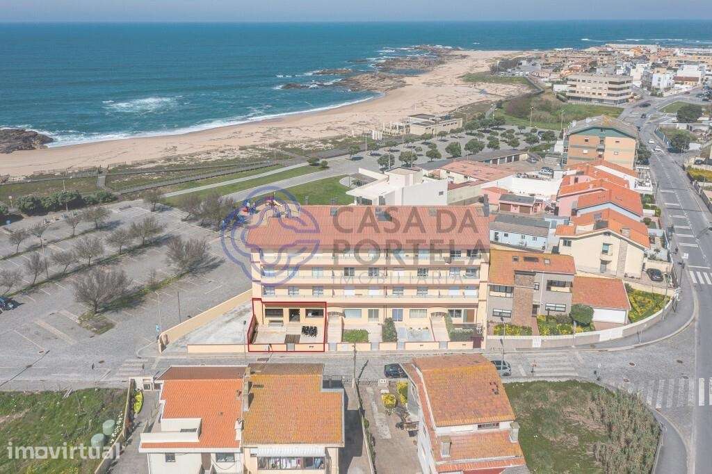 Loja com Terraço junto à Praia do Marreco - Grande imagem: 3/20