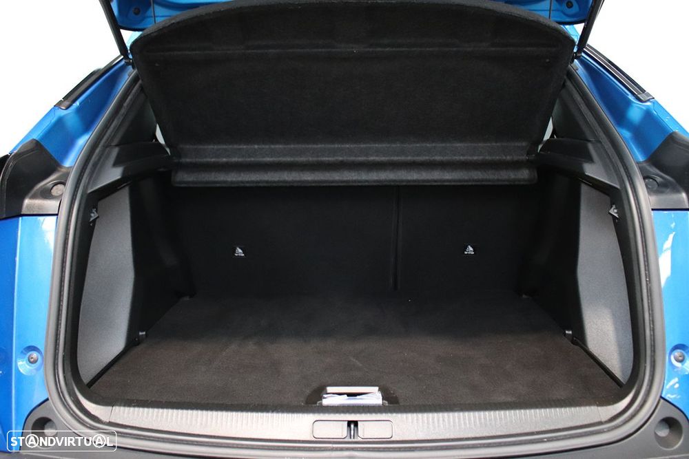 Peugeot 2008 1.2 PureTech Allure - 23