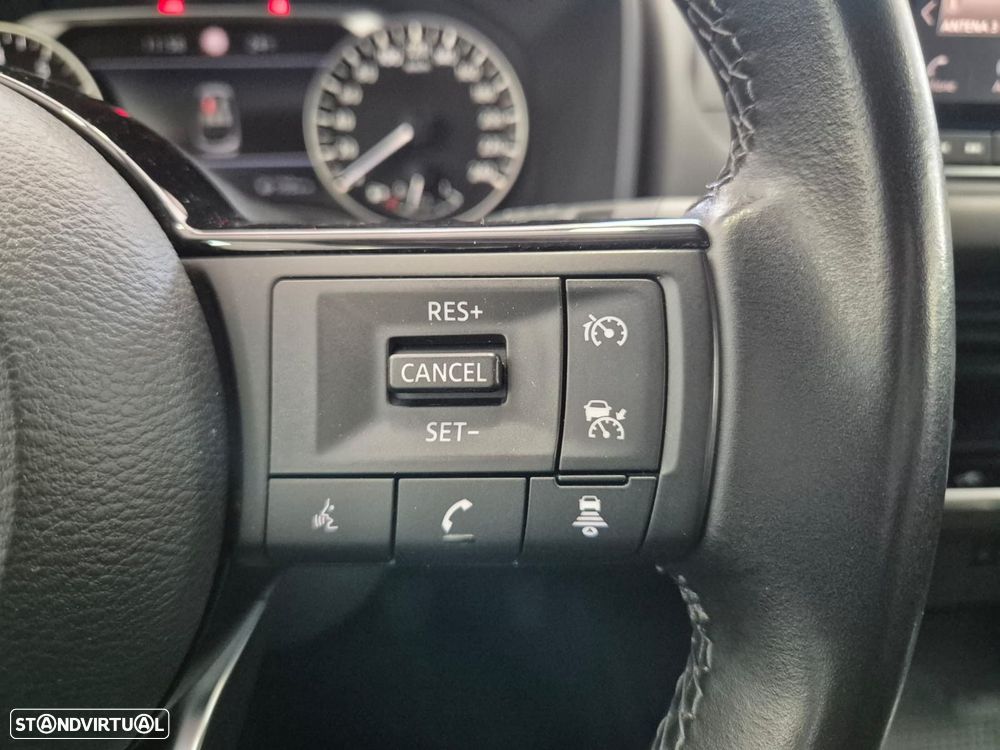 Nissan Qashqai 1.3 DIG-T N-Connecta - 16