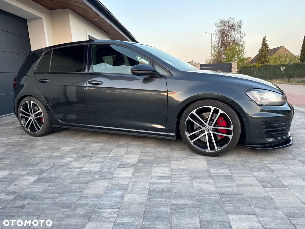 Volkswagen Golf GTI Performance BlueMotion Technology DSG - 20