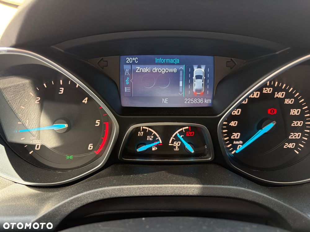 Ford Kuga 2.0 TDCi FWD Titanium - 40