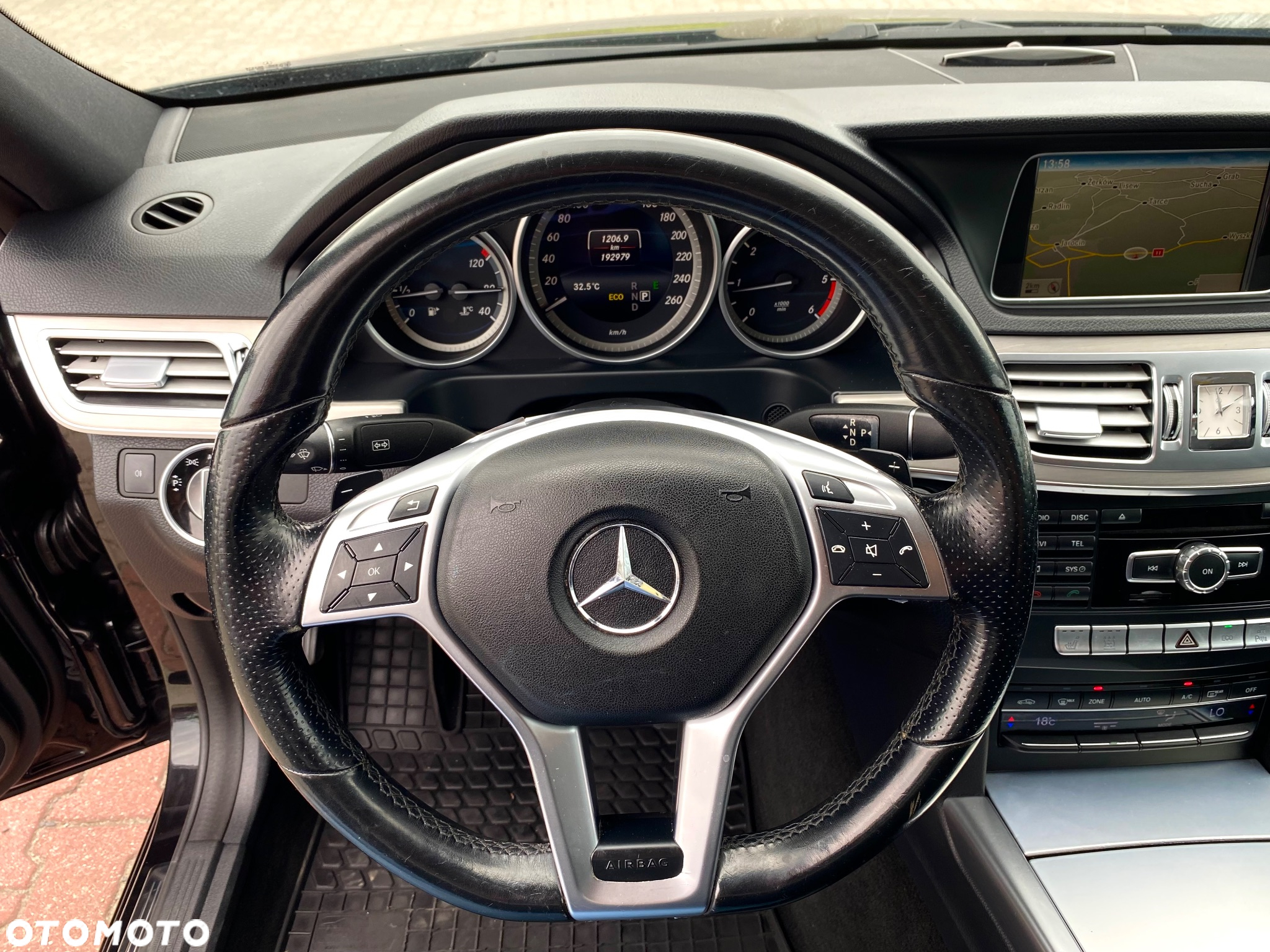 Mercedes-Benz Klasa E 220 BlueTEC 9G-TRONIC - 22