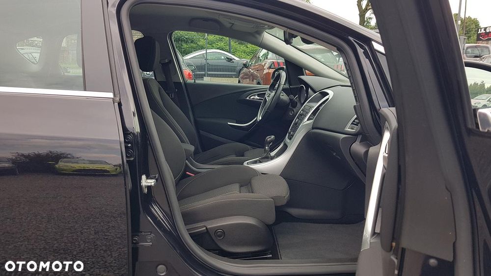 Opel Astra 1.6 Turbo Edition Sport - 26