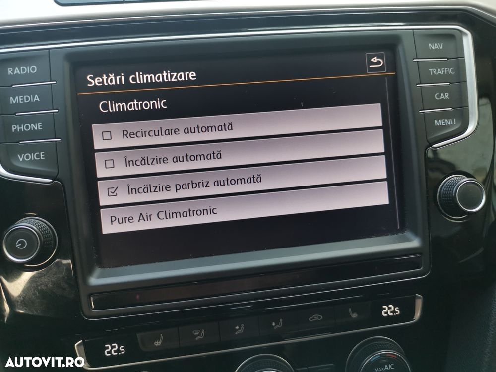 Volkswagen Passat Variant 2.0 TDI DSG 4Motion Highline - 28