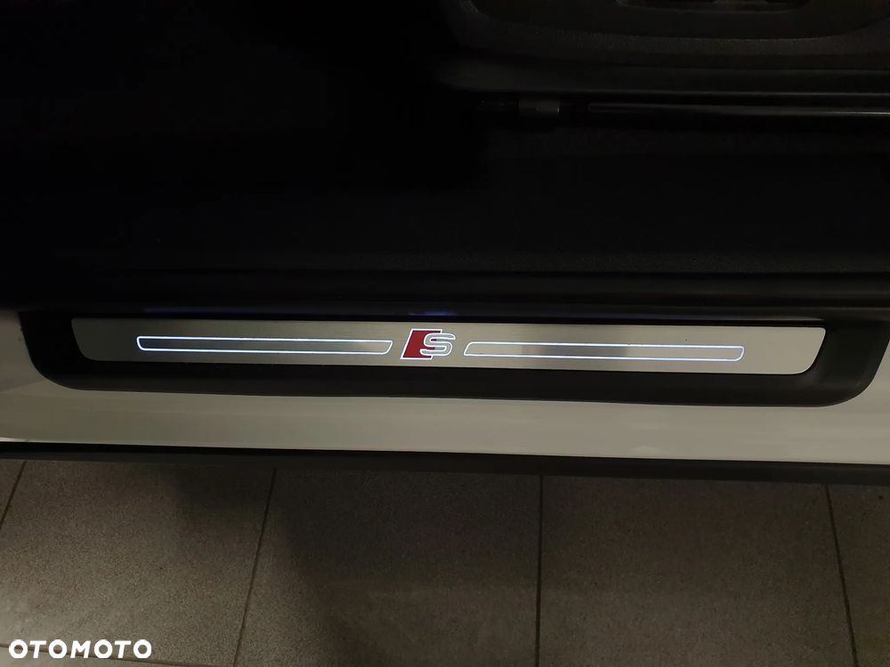 Audi Q3 40 TDI Quattro S Line S tronic - 30