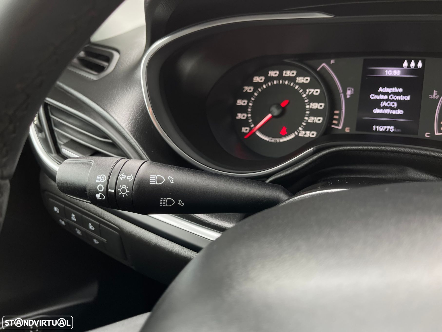 Fiat Tipo Station Wagon 1.3 M-Jet Lounge - 30