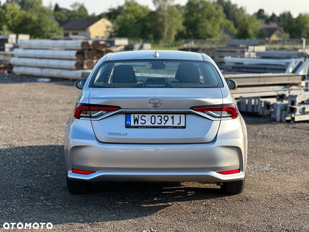 Toyota Corolla - 12