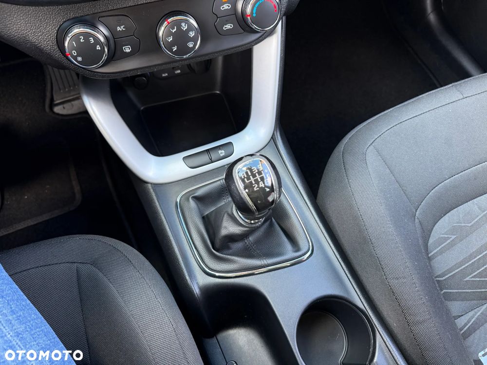 Kia Ceed 1.4 CVVT Dream-Team Edition - 19