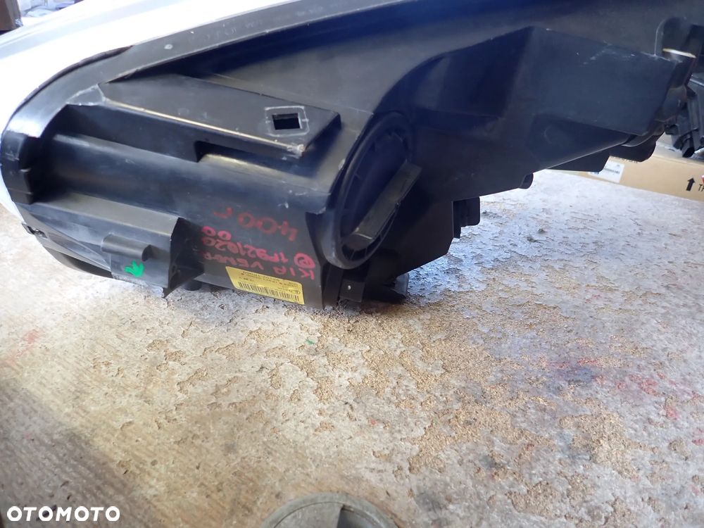KIA VENGA LAMPA PRAWY PRZÓD EUROPA 1P92102G00 - 5