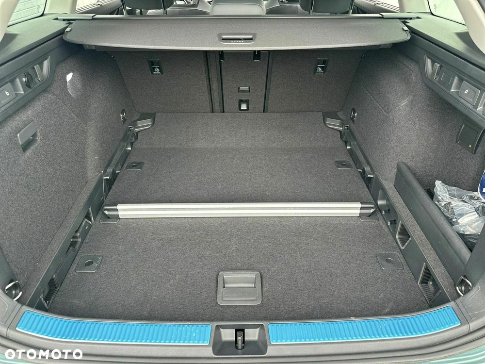 Volkswagen Passat - 25