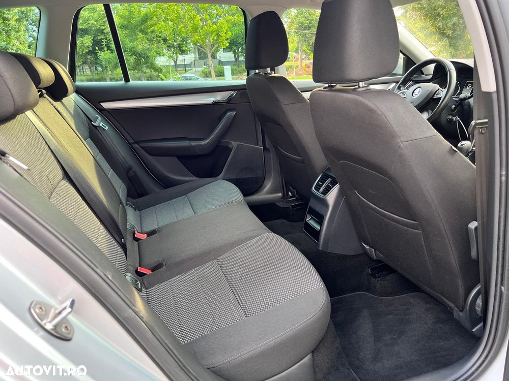 Skoda Octavia 1.6 TDI Premium Edition - 8