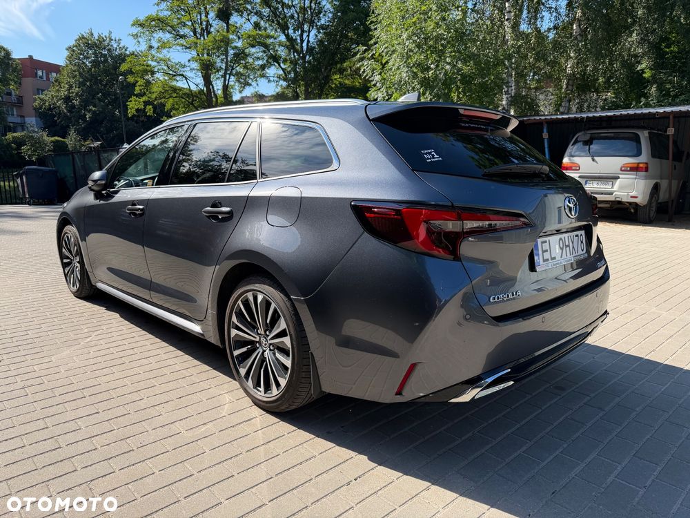 Toyota Corolla - 3