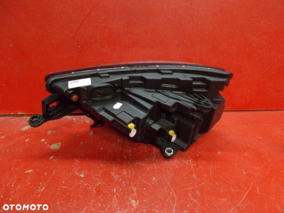 SKODA KAMIQ LAMPA PRAWA PRZÓD PRZEDNIA LED 658941016 - 2