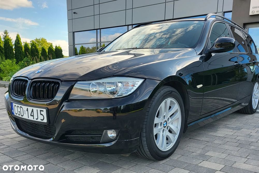 BMW Seria 3 318i Edition Exclusive - 4