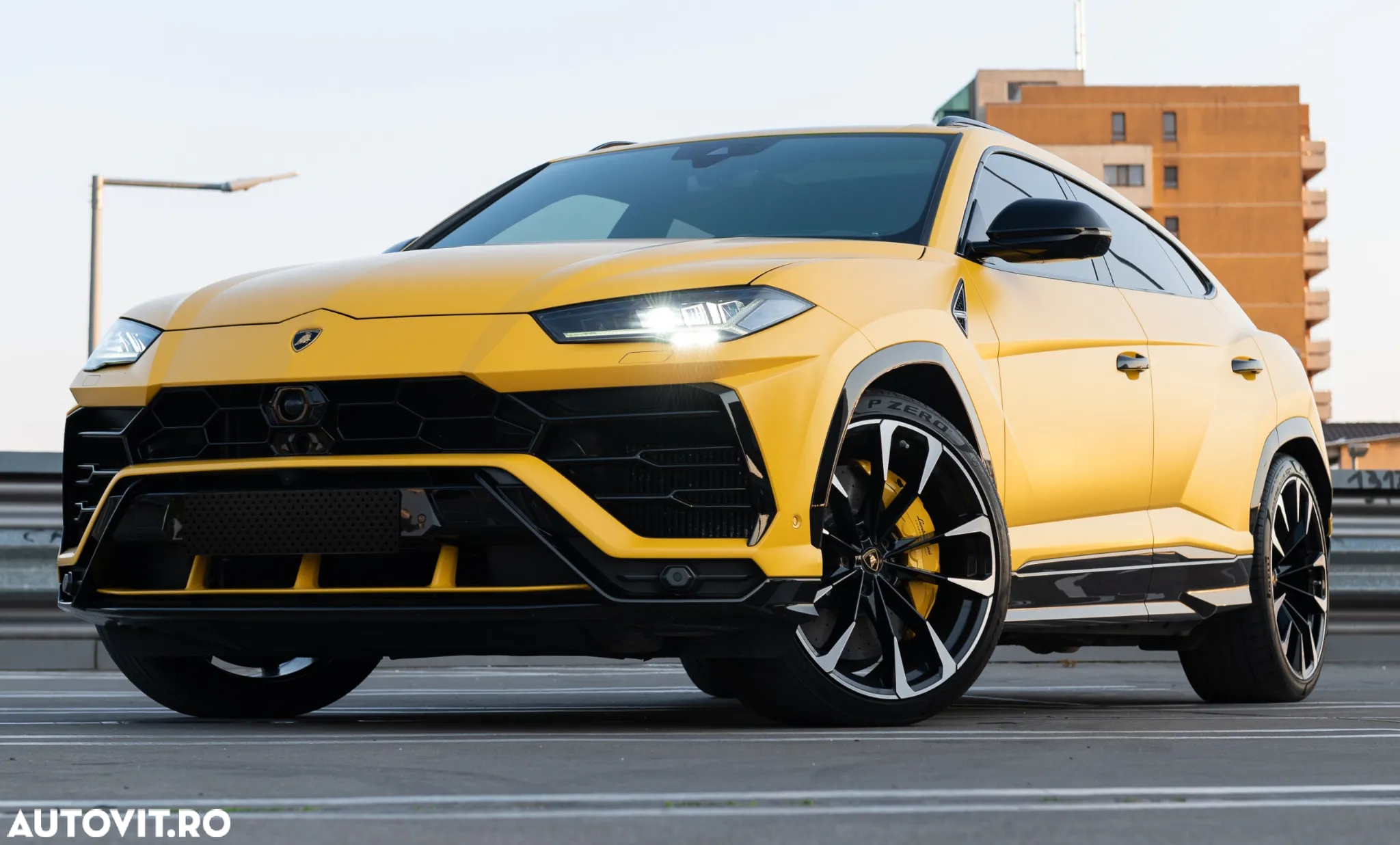 Lamborghini URUS - 6