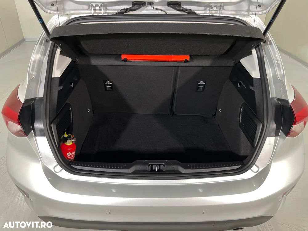 Ford Focus 1.5 EcoBlue Connected - 12