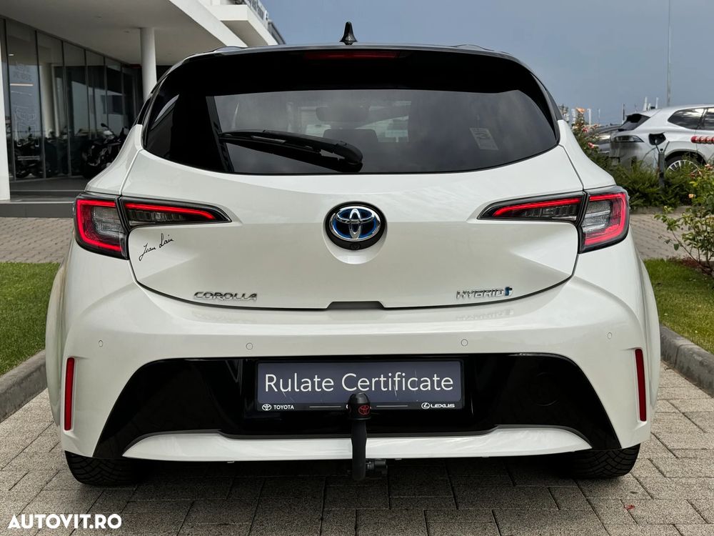 Toyota Corolla 1.8 Hybrid Team Deutschland - 6
