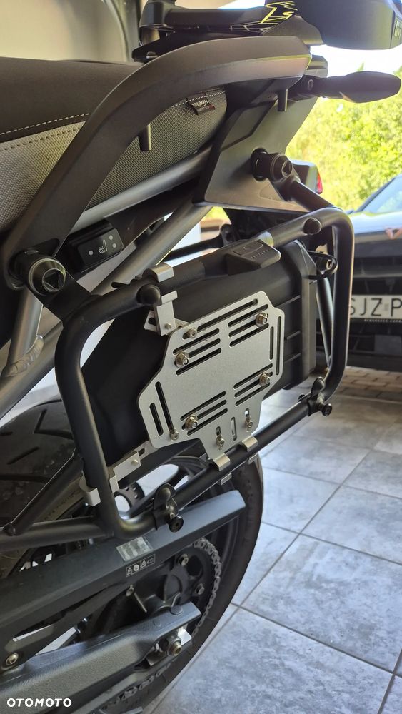 Triumph Tiger - 5