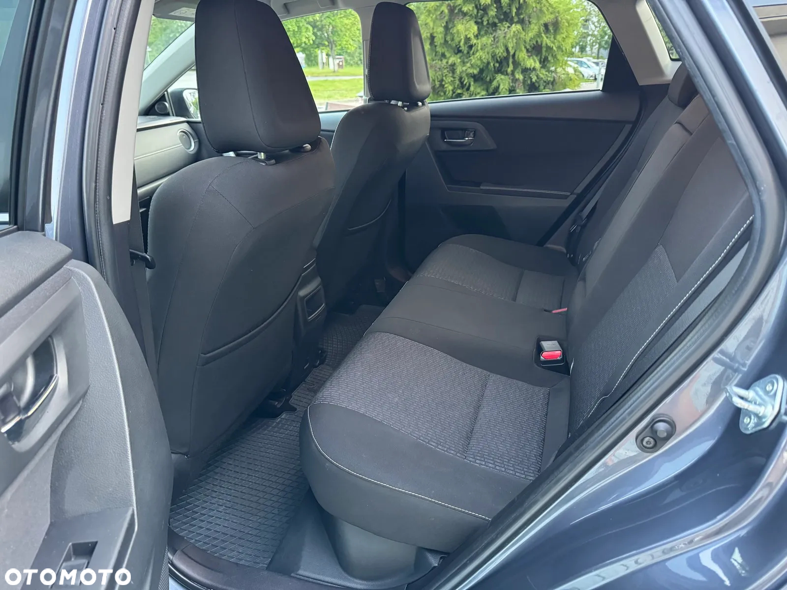 Toyota Auris Hybrid 135 Premium - 18