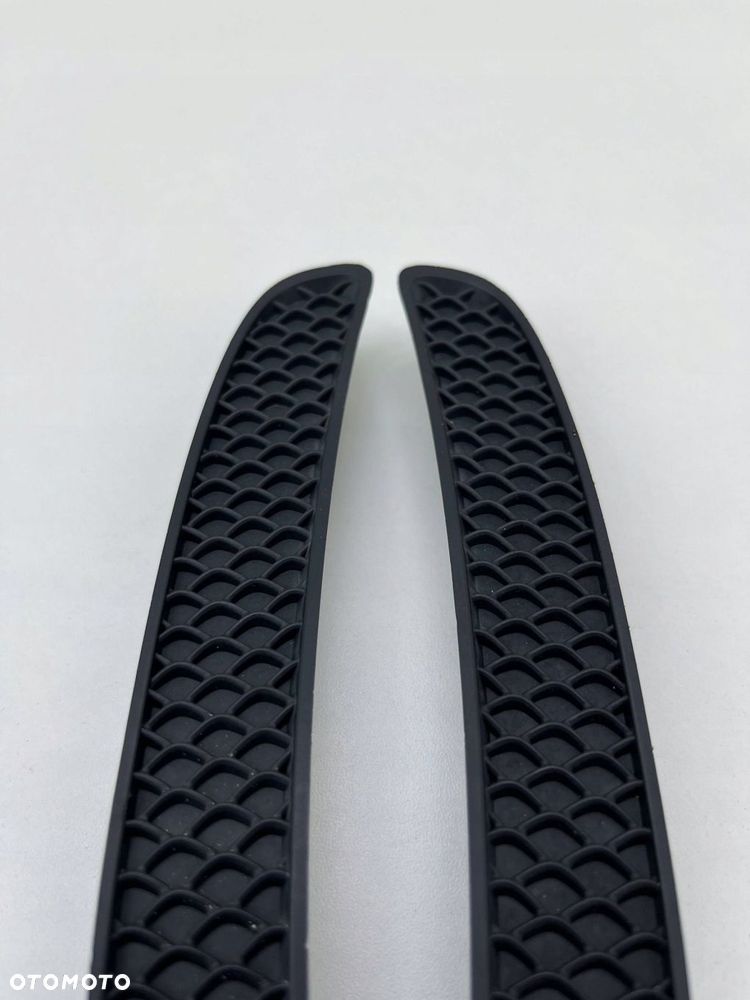 MERCEDES W176 KRATKA ZASŁEPKA ZDERZAKA TYŁ KOMPLET A1768850153 - 2