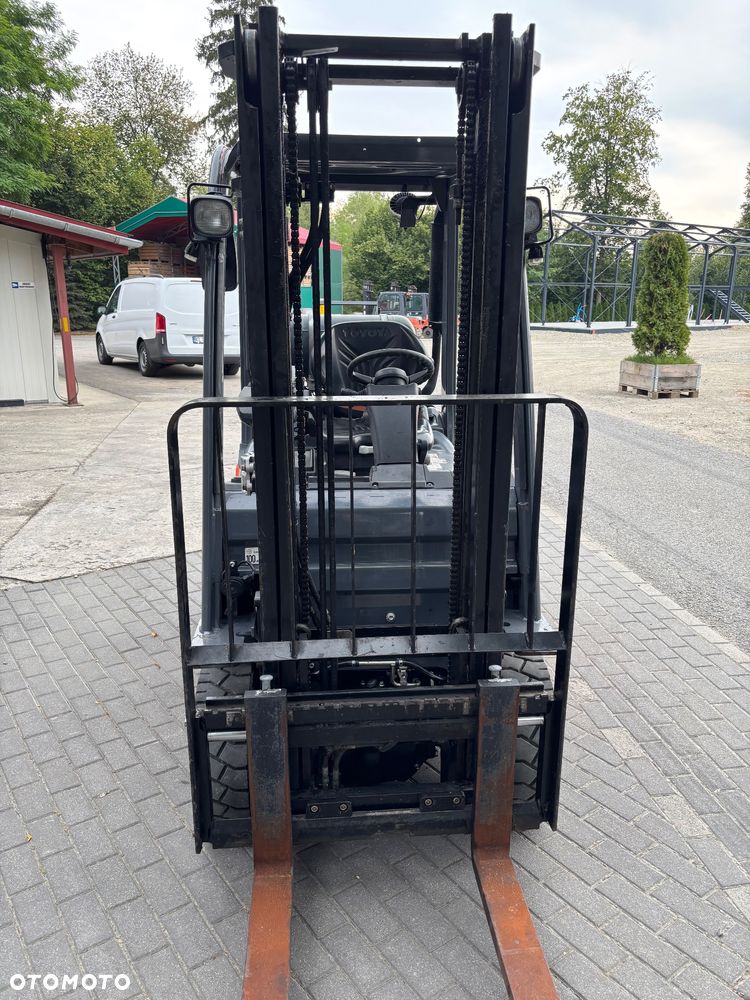 Toyota wózek widłowy 8FGF18 UCZCIWY STAN LPG benzyna 36 800 netto - 3