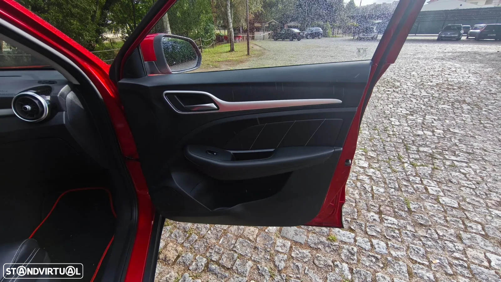 MG ZS EV 44.5 kWh Luxury - 11