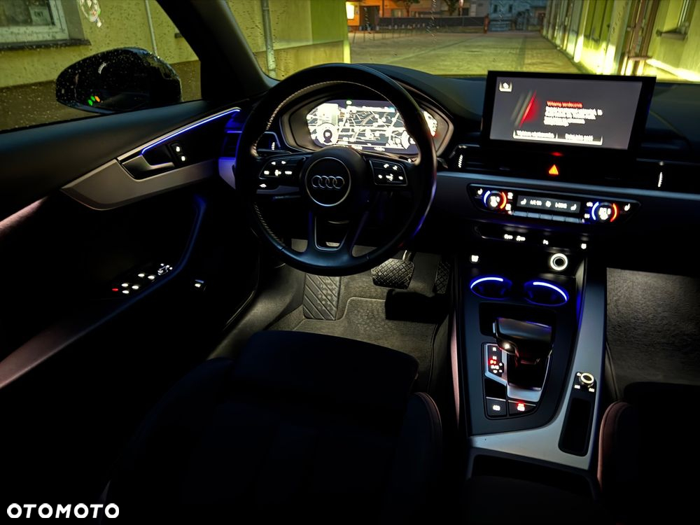 Audi A4 35 TFSI S tronic - 40