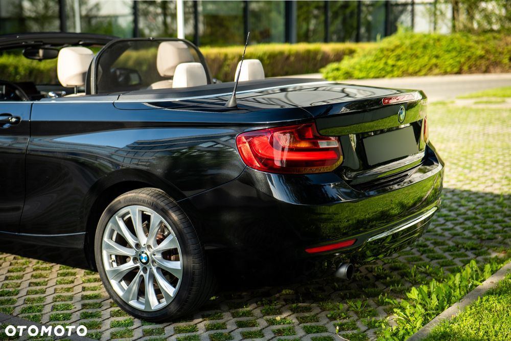 BMW Seria 2 220i - 24