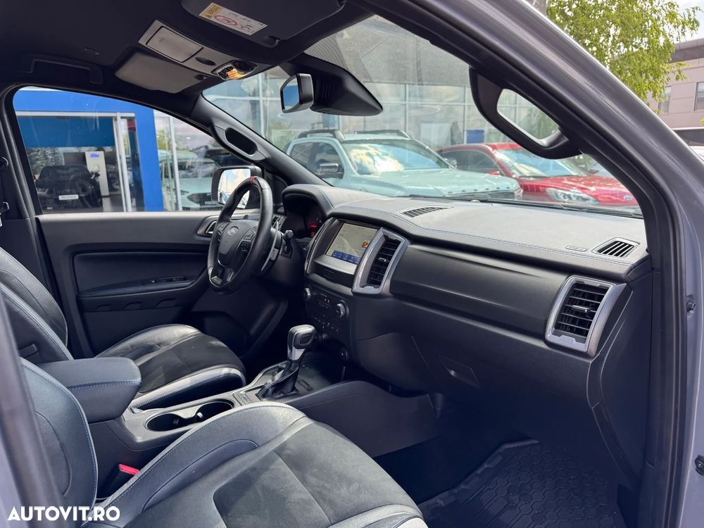 Ford Raptor - 19