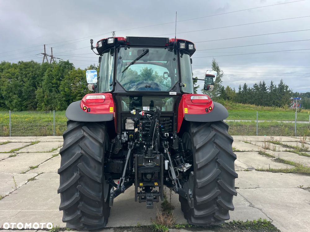 Case IH Farmall 110C - 2