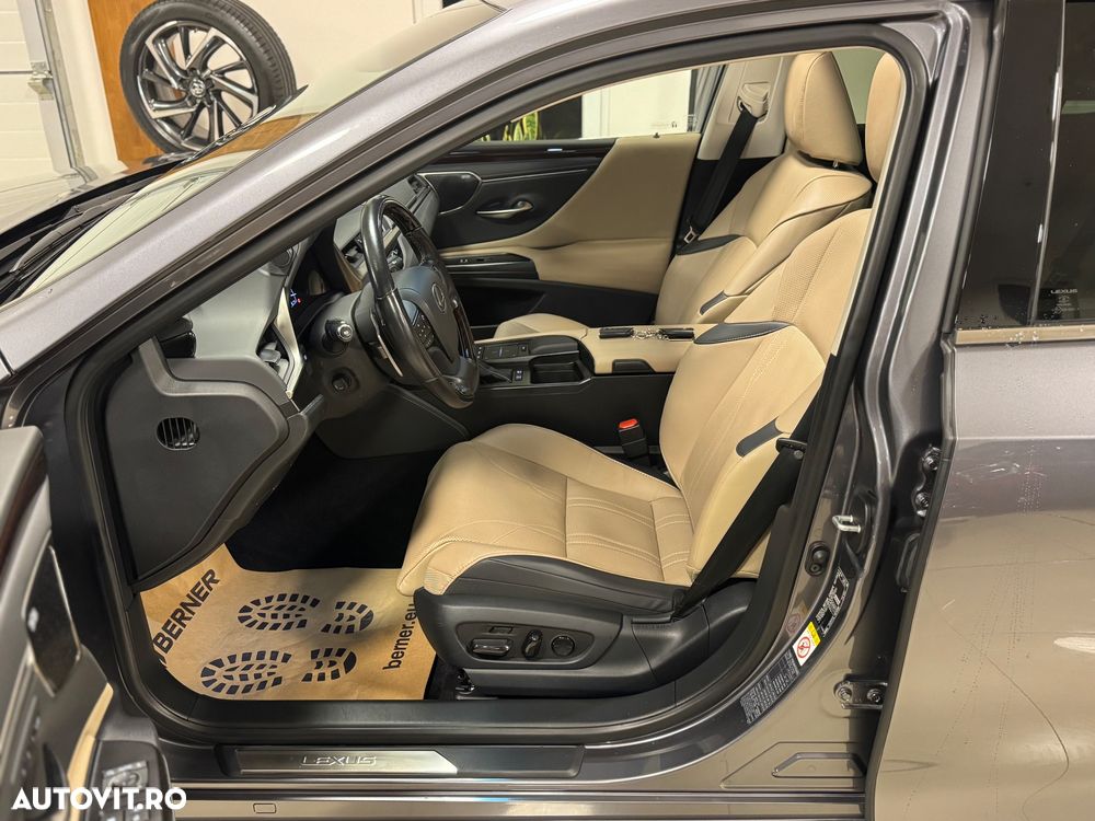 Lexus Seria ES 300h Business Edition - 8