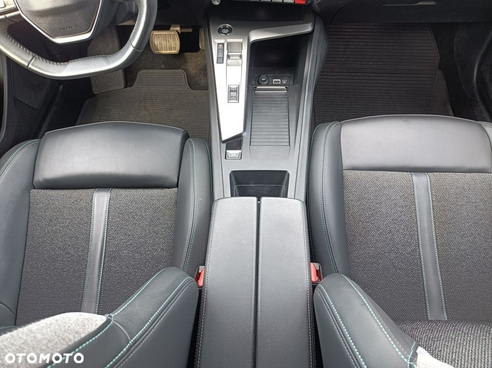 Peugeot 308 - 26