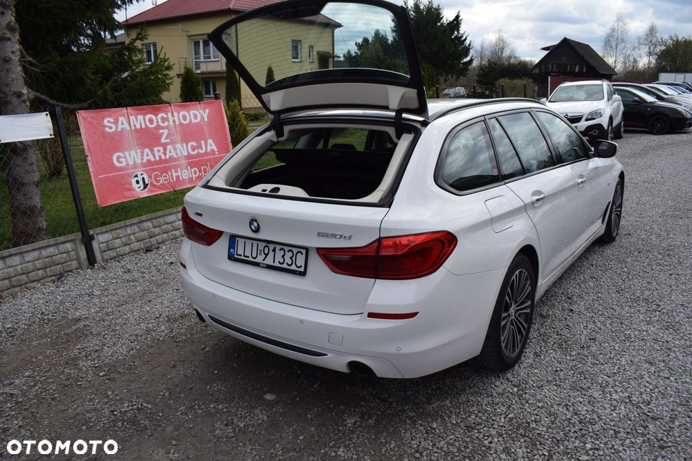 BMW Seria 5 520d xDrive Sport Line sport - 2