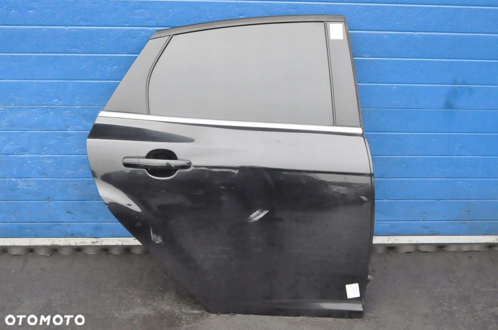 FORD FOCUS III MK3 DRZWI PRAWY TYŁ TYLNE HATCHBACK FF - 1